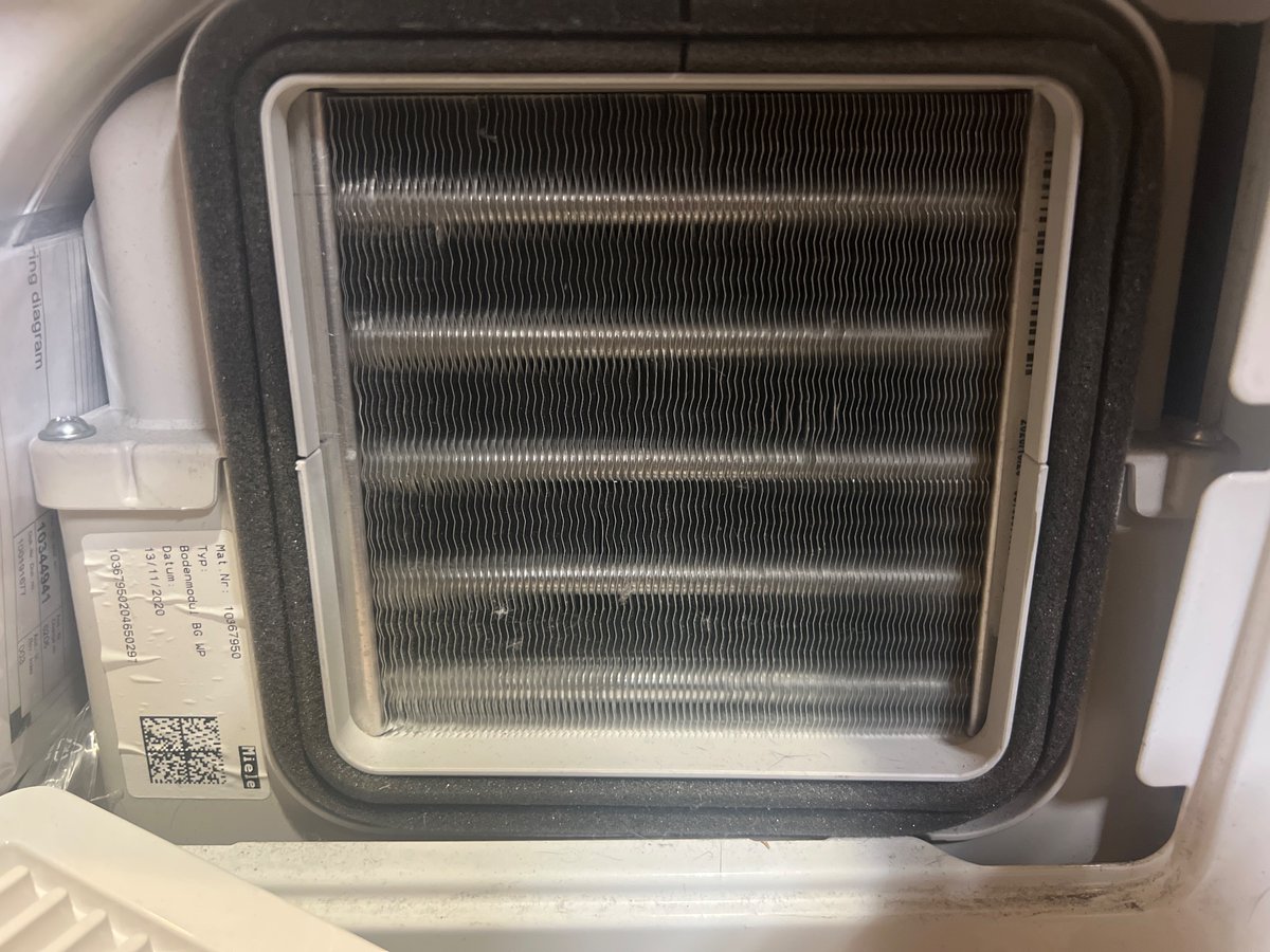 Stephen Collins tweet media