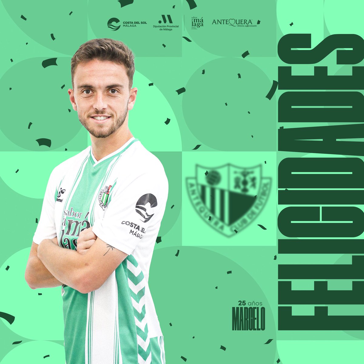 AntequeraCF's tweet photo. 🎂 Hoy cumple 2️⃣5️⃣ años uno de nuestros capitanes, @marcelo10hvr.

🎉 ¡Muchas 𝙁𝙀𝙇𝙄𝘾𝙄𝘿𝘼𝘿𝙀𝙎, que sean muchos más vistiendo la blanquiverde!

#JuntosHacemosHistoria ⚪️🟢 https://t.co/FknvInrssC