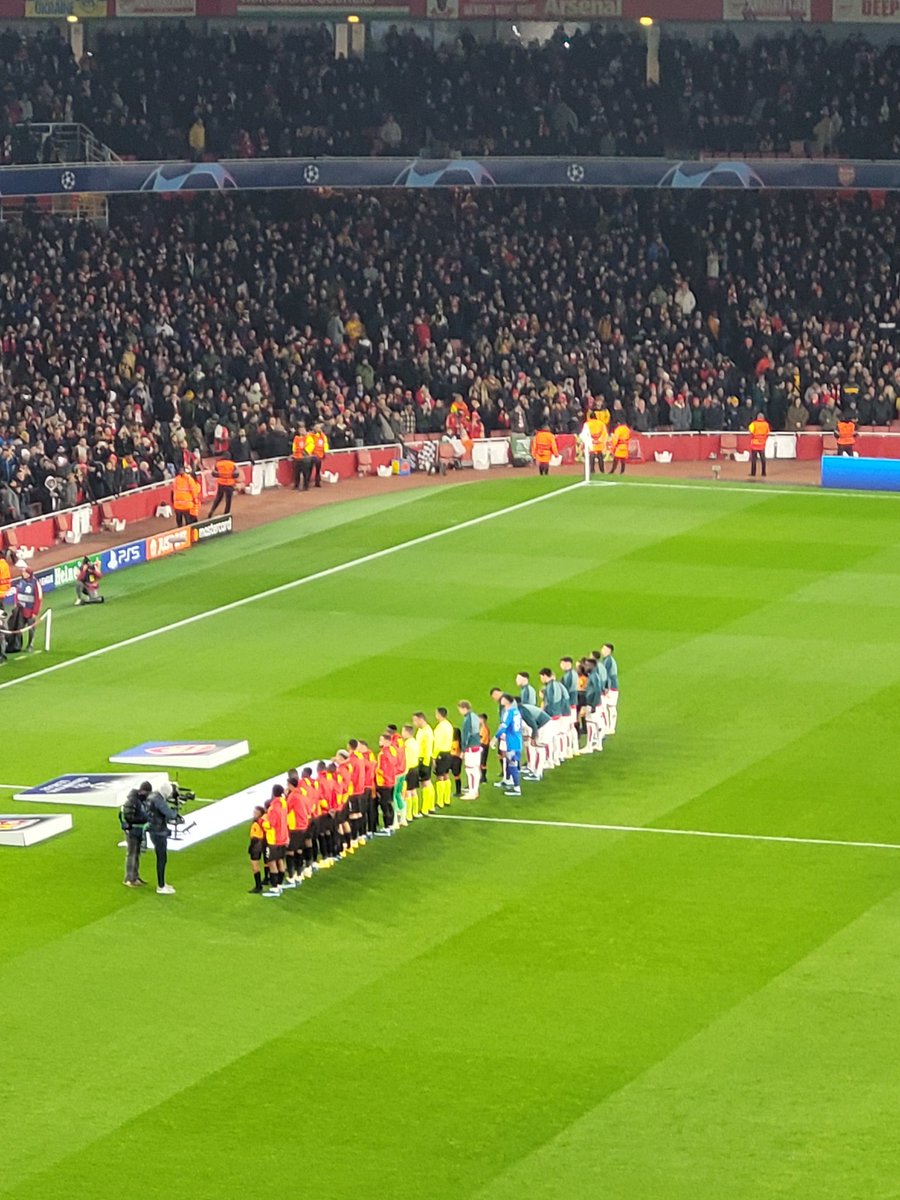 anaarsfc's tweet photo. j'ai vécu un rêve merci les gars pour ce spectacle 🥹🥹🥹
COYG 🔴⚪️
#ARSRCL #Arsenal https://t.co/Re3qCKQhYn