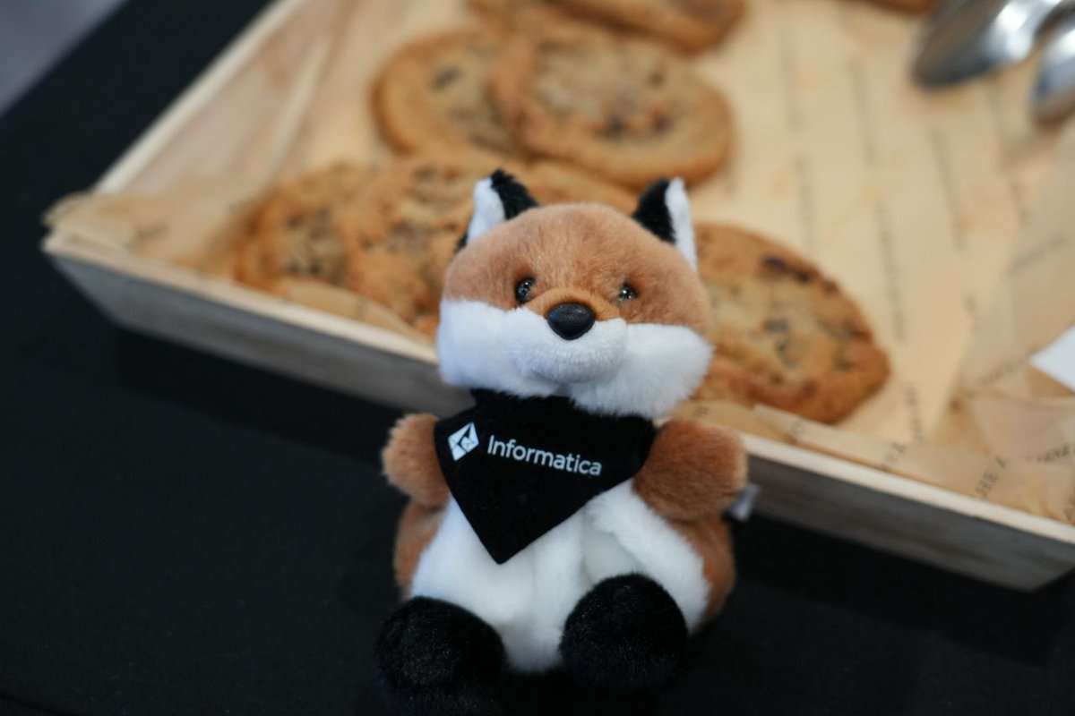 INFA_MDM's tweet image. What does the fox say?🦊
Come find out at booth #252 at @AWSreInvent and get a free fox plushie just for stopping by! Plus, watch a demo or theater session to be entered in our daily raffle.
Happening all day at the Expo.
See you soon!
#AWS_Partner #AWSreInvent @AWS