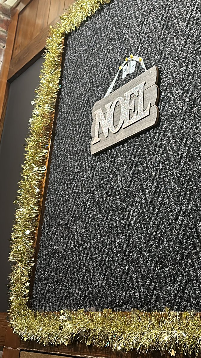 thomrell's tweet image. Who tf is noel????