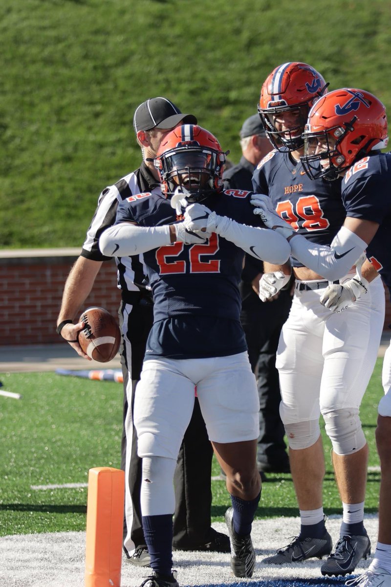 After long hours of prayer and thinking. I have decided to enter the transfer portal to become a graduate transfer and pursue a masters. I believe I can be a positive and electric impact to any team that decides to take a chance. #TTP 

Highlight link:
youtu.be/KRbj5wTHytw?fe…