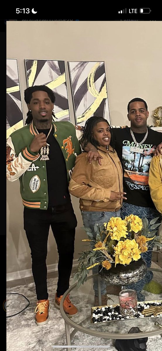 biggirlkamya's tweet image. fuck them , WHO TF IS THIS NIGGA INNA GREEN , MY LORDDDDD