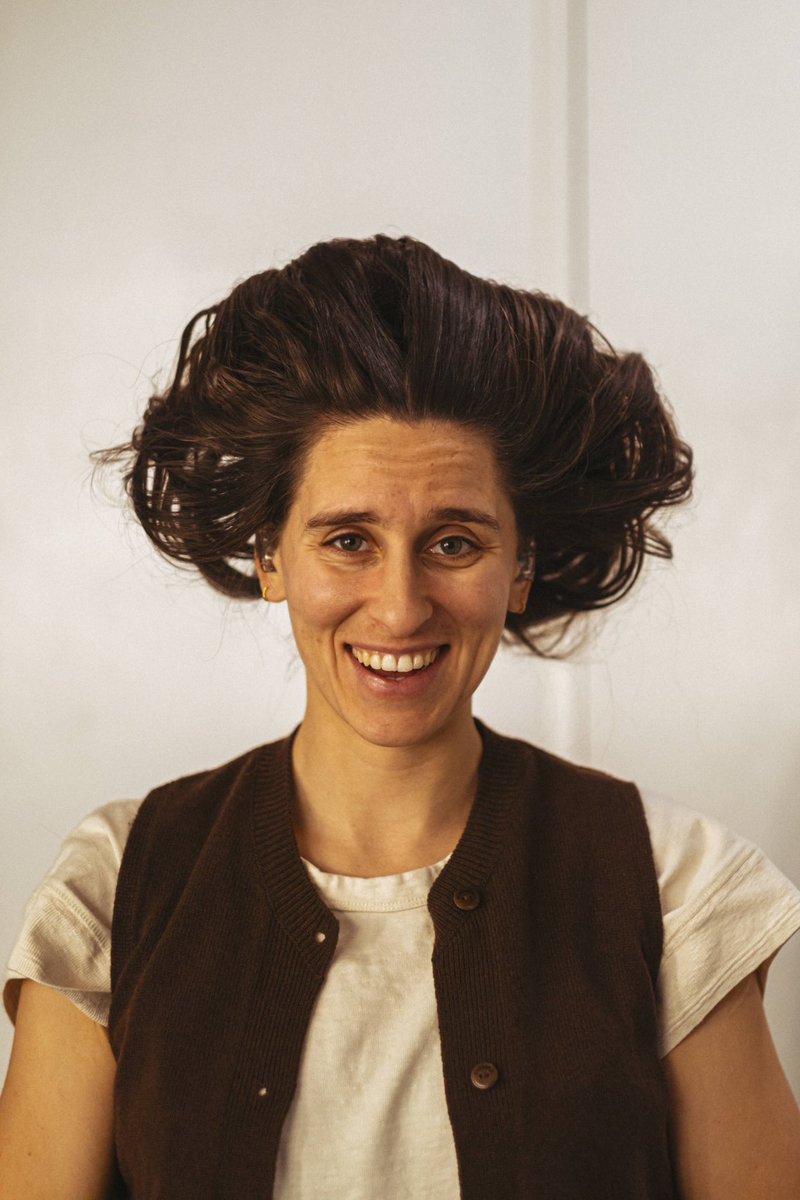 Annemasse merci 💛 Our last show in France for now. We move on to Switzerland.
Four nights left!

🇨🇭Bern tomorrow with Amour sur Mars and <a href="/augustamusic1/">Augusta</a> again, sold out!

📸 Paul
<a href="/ChateauRouge74/">Château Rouge / 74</a> <a href="/dachstockevents/">Dachstock Events</a> #blackseadahu #france #annemasse #bern