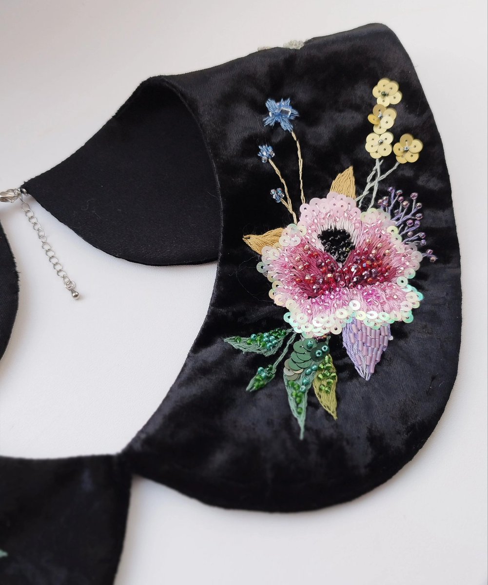 Houte couture collar
Detachable embroidered beaded collar👑
Vintage collar🌺
Hand embroidered exclusive collar🪡
Free shipping
Made to order ⬇️ on my Etsy shop
Exclusive 🎁 for your lovely ❤
malinzdesign.etsy.com