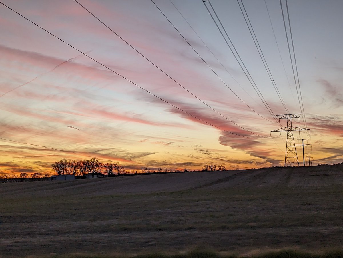 Fiery, yet oddly stringy, sunset tonight in Middleofnowhere, MO.