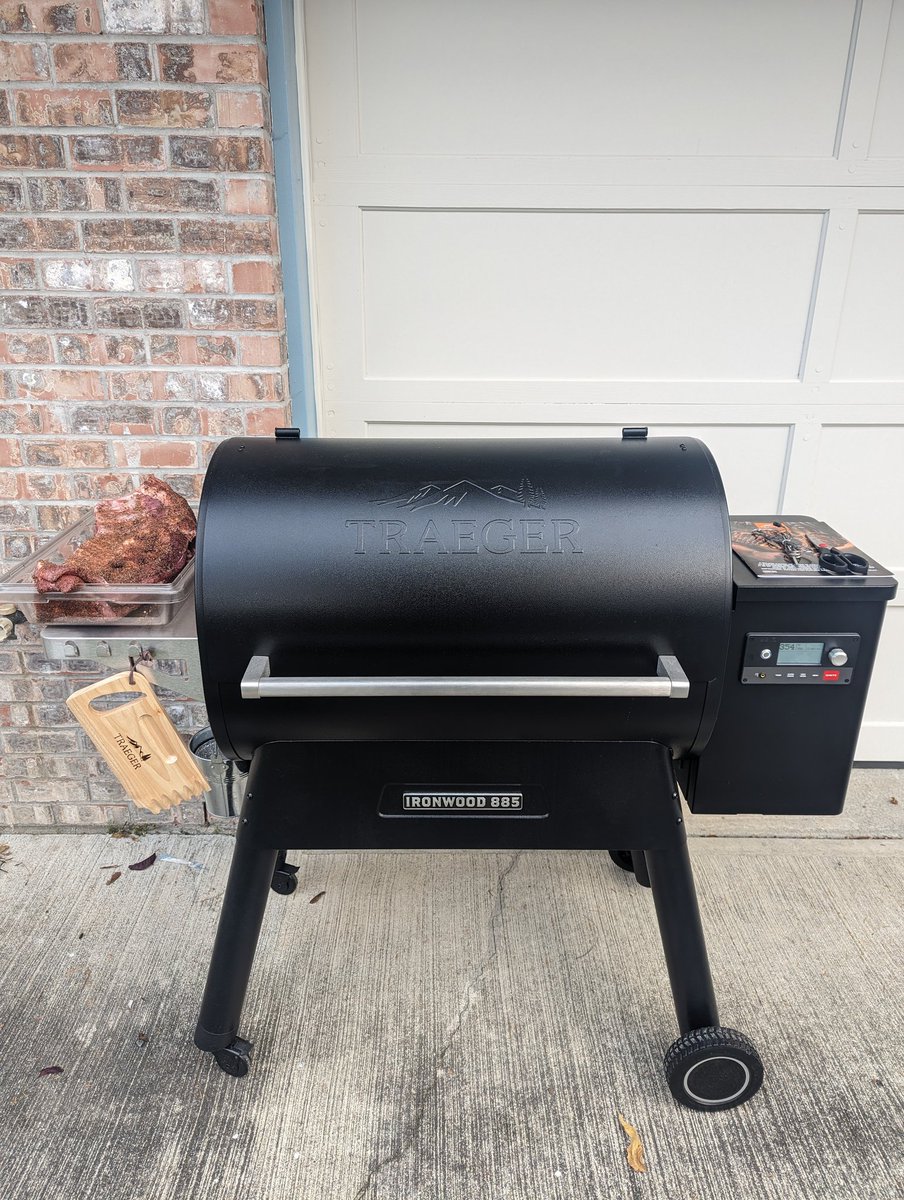 Joined the #Traegernation today!  Can't wait to see the results on the finished spare ribs 🤤 @TraegerGrills