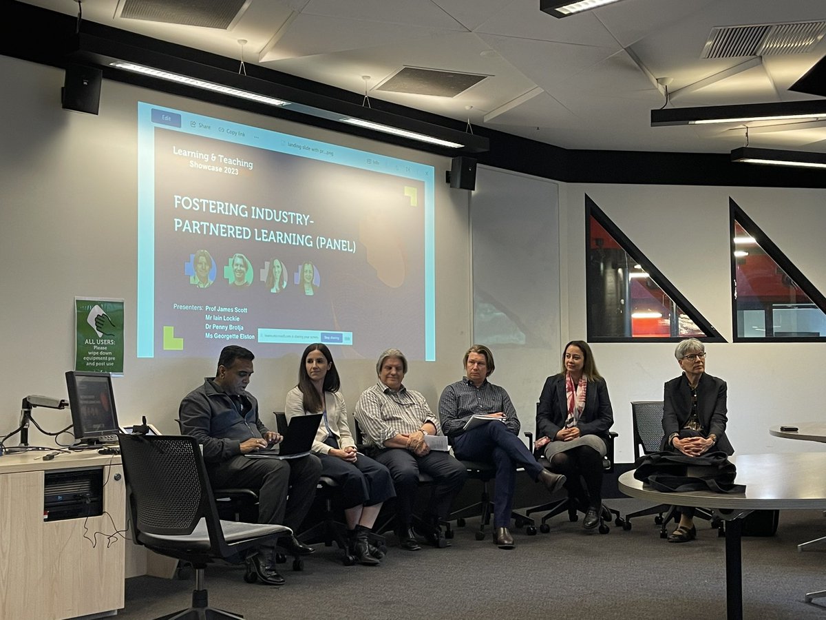Fostering industry partnered learning - great to see an esteemed panel sharing their ideas in Industry-apprenticeship degrees. 

#stemltshowcase2023