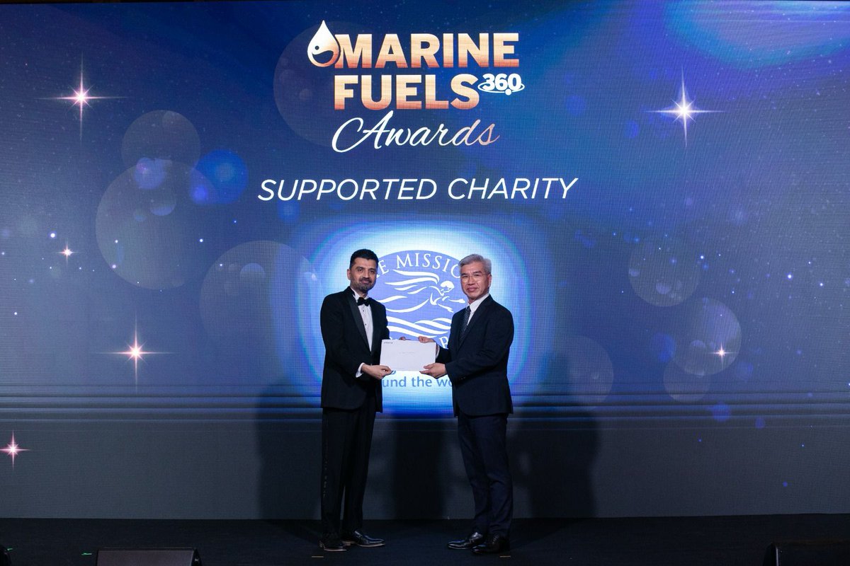 MtSS chaplain Toh Soon Kok graciously accepted a kind donation from the organisers of last night's glitzy Marine Fuels 360 Awards.
With thanks to long time supporters, Informa Market and the recognition of the extra challenges the plethora of new fuels present to seafarers ahead