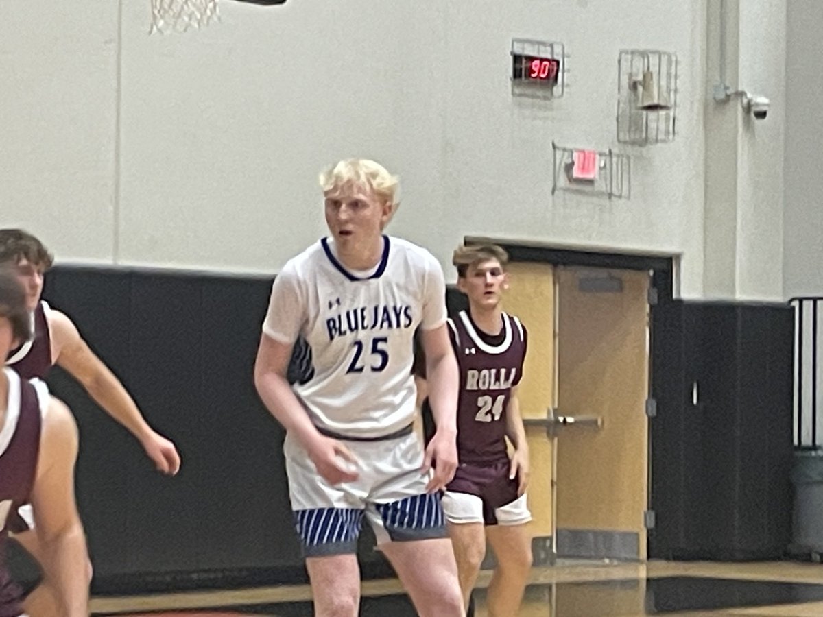 Kole Mortimer of ⁦<a href="/LHSBasketball/">Liberty Bball</a>⁩ scored 18 PTS and Zac Aganovic had 16 PTS and dominated the boards. Ethan Brown scored 21 PTS for Rolla
