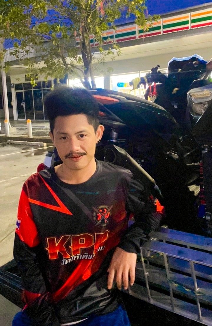 ยังไม่ทันได้เคาท์ดาวน์เขาก็ไปกะคนใหม่ซะแร้ว😅
#ทริปน้ําไม่อาบ #เขาค้อ #เพชรบูรณ์⛰️
#Forza_X_Maxกําแพงเพชร 🏍️⛽💨💨