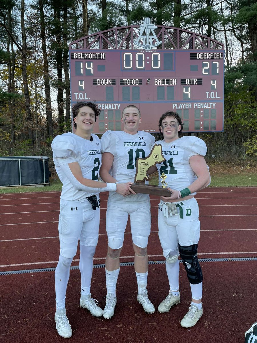 Danny Smith Bowl Champs! Incredible PG season with some of the best guys I know. Thank you to my coaches and teammates for making this season special, I loved every second of it. 
2023 HIGHLIGHTS: hudl.com/v/2LzypH 💚
