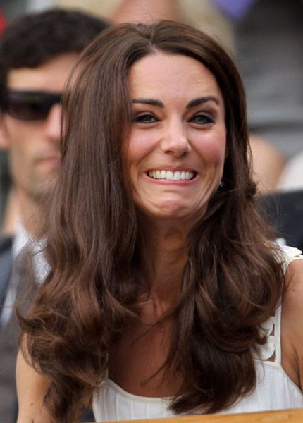 arade_xyz's tweet photo. Crazy a** b!tch we don't call her #KKKate for nothing. A fvcking a** commoner who lack the ability to speak coherently being concerned of a blood prince's color. #sussexsquad #RacistRoyalFamily #KateIsARacist https://t.co/bNitu1p6px