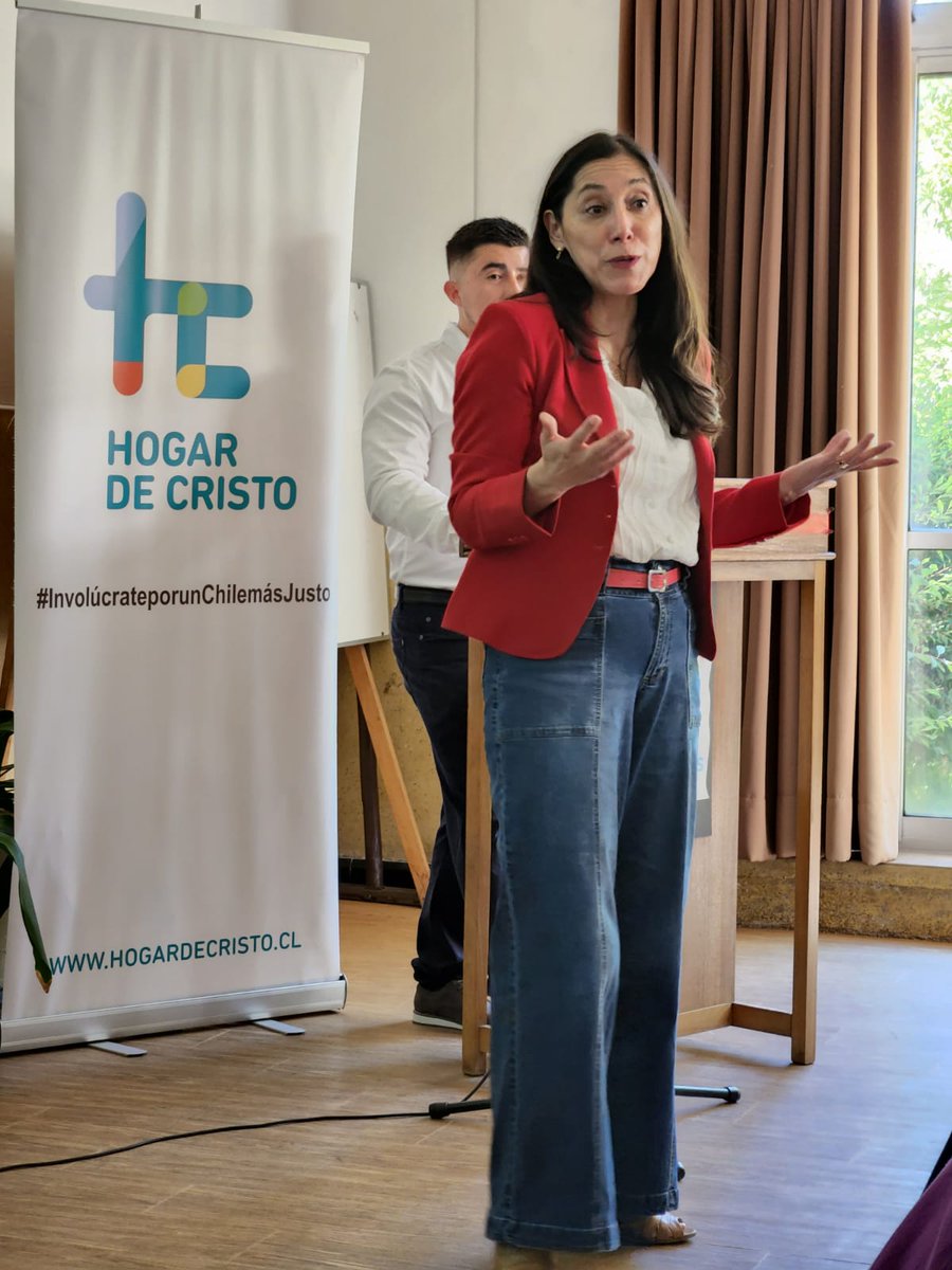 ElsaDanielaSan2's tweet photo. Con mucha emoción hoy compartimos el egreso Terapéutico de l@s participantes del Programa de Tratamiento para personas en Situacion de calle del @Hdecristo en convenio con @SENDABIOBIO . Gracias por sus testimonios, que nos impulsan a seguir trabajando por la Justicia Social https://t.co/qLcQWL9iXK