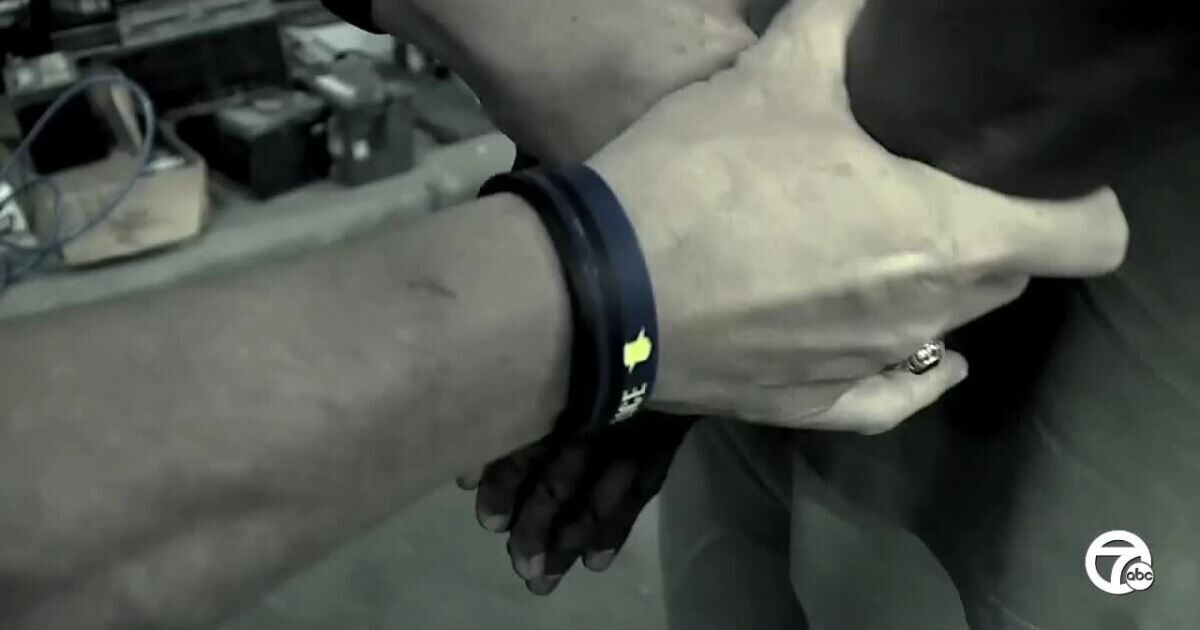 Bluecodepodcast's tweet image. "One of my current cases.  Delving into the flaws in facial recognition within a flawed system." #davidrobinsonsr #bluecode #bluecodepodcast #thebluecode #justice #facialrecognition

bit.ly/47C07s9