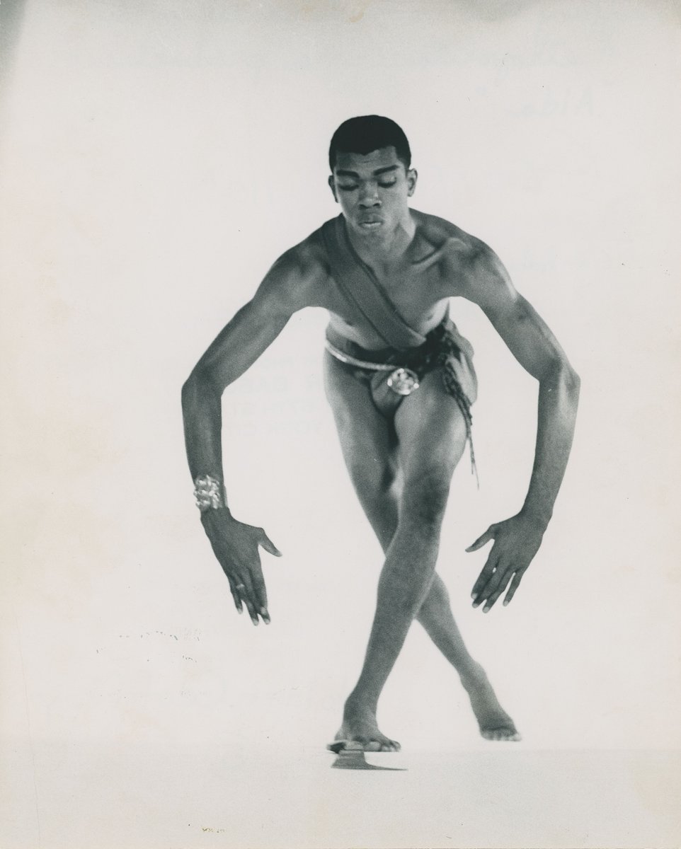 wperrondancemag's tweet photo. On being accused of inauthenticity: "Of course he's not authentic: it's coming out of his head. He's making his own world." —Leo Holder on Geoffrey Holder #DanceHistorianIsIn @nypl_lpa @jrdd #CarmenDeLavallade #DanceHistory Ph Peter Basch https://t.co/mxTMPn8Lp0