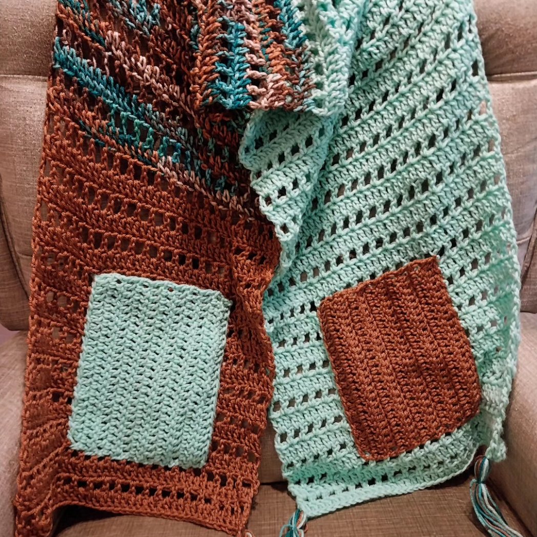 Made_by_Mich_20's tweet photo. Pocket shawls available! 40USD, free local delivery in Little Rock area. Comment or message me to order. https://t.co/wMjPeVZEG8