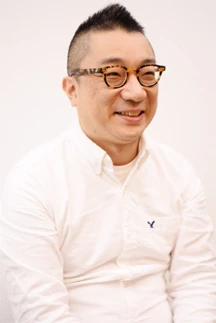AdriWindGB's tweet photo. - Satoshi Okano -

He and Yuji Uekawa basically perfected the modern Sonic look we have today, he has done a lot of stuff for Sonic, especially during the late 90s

But most of his work involves other Sonic Team games like Samba de Amigo and Billy Hatcher https://t.co/ySwVjNEXkO