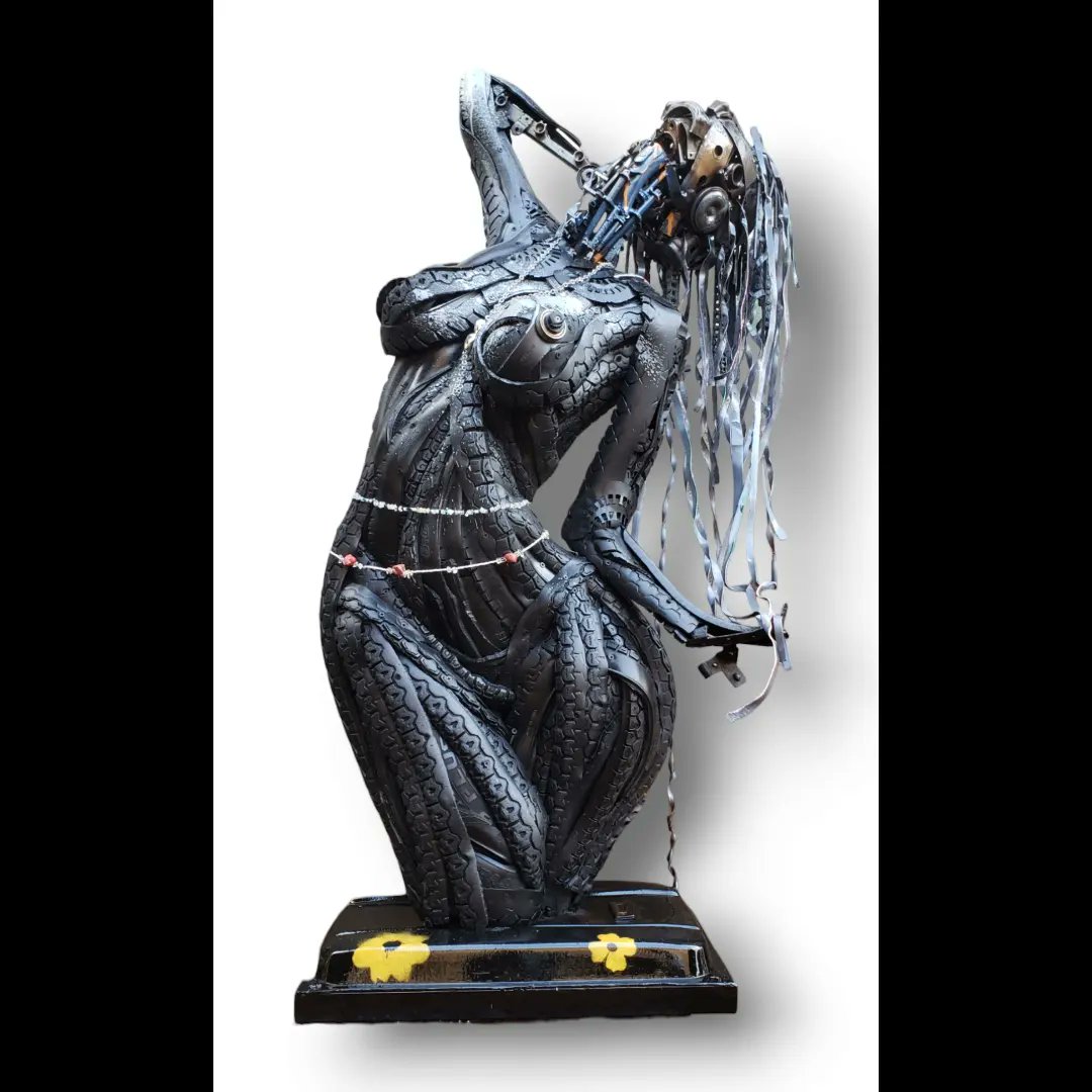mxsanie's tweet photo. Title: Enchantress V (Ameenat)

As a woman, it's one thing to know the power you have and it's another to know how to use that power you hold.

Ameenat knows what power she has, and she knows how to wield this power to get what she wants.
Soo watch out.😅😄😄 https://t.co/ukQi7SC5D6