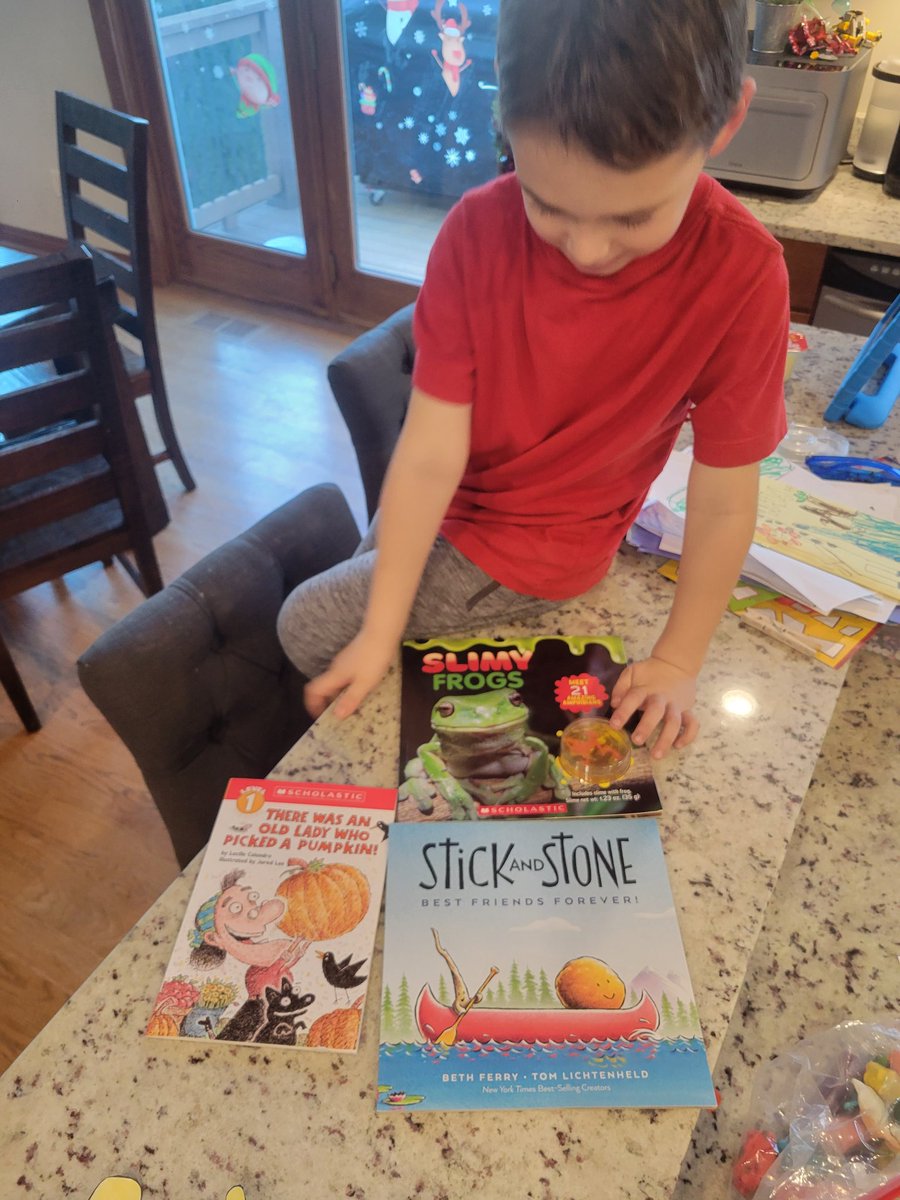 My 5yo had his first #scholasticbookfair and I'm so proud of the choices he made! I told him I just want him to get at least 1 book and then he can choose (a toy or whatever) and he came home with 3 books! 1 #nonfiction, 1 #earlyreader and a fun #PB! 🥺🙌 yeah, buddy! 🤗