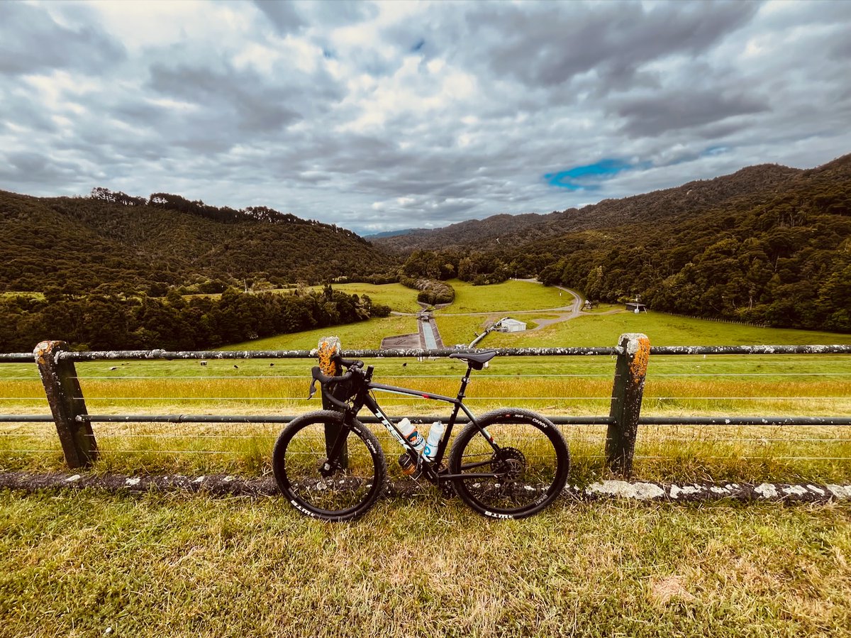 13.5 miles on gravel in Hunua. Thanks to Andrew, another awesome Auckland native, who drove me out in to the wilderness. Quite stunning. #lloydscyclingadventure strava.com/activities/103… #strava