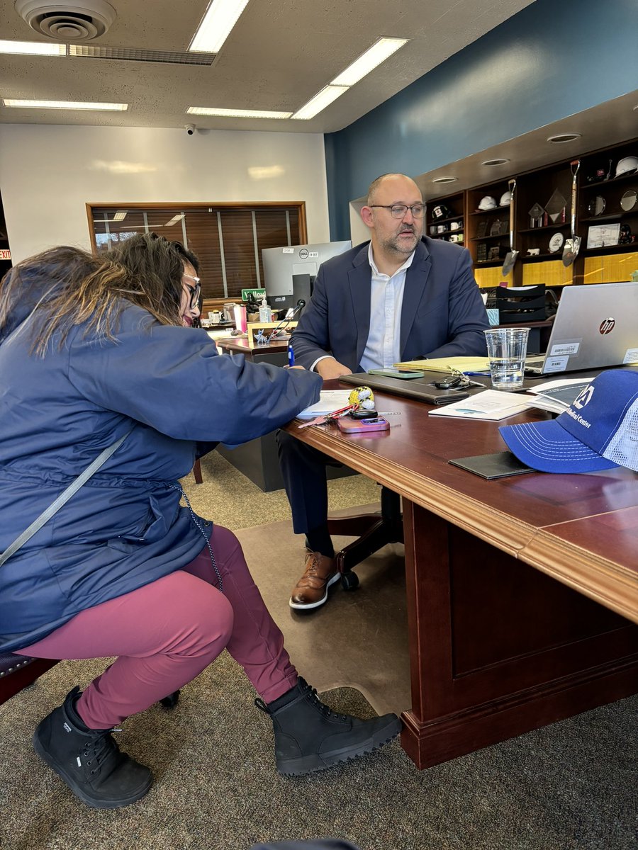 grantvettalk's tweet photo. Amazing day at Alderman Ray Lopez's office today! 🌟 Grateful for Ald. Lopez's unwavering support for our veteran community! 🙏 #VeteransSupport #ChicagoHelps #15thWardSuccess #RayLopezOfficeWinning
#Vetconnect https://t.co/1AAQWBUZN9