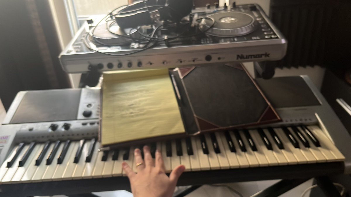 Gera, El Refugiado tweet media