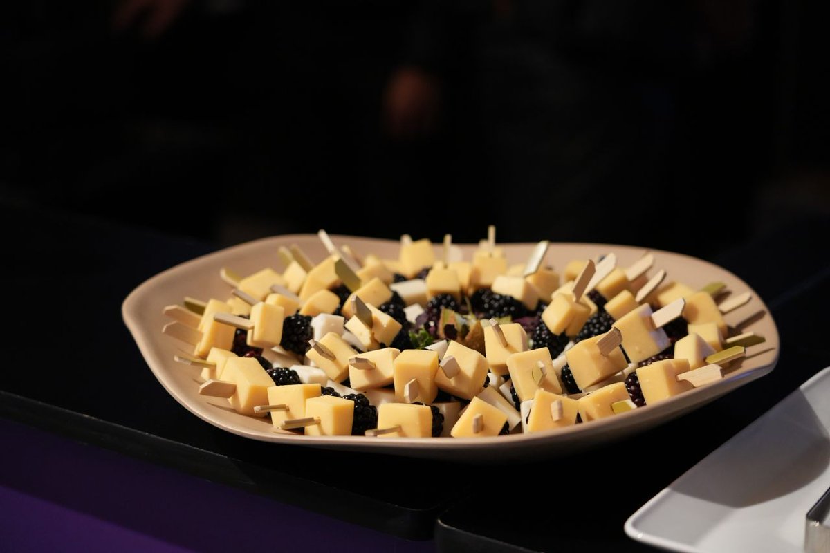 Informatica's tweet image. Experience the #Informatica takeover at the #AWSreInvent Content Hub!✨
Visit us now at Caesars Forum- Summit Room 232 for refreshments, networking, mini sessions, and more!
Happening until 6 PM PST.
Drop by and meet our experts!
#AWS_Partner