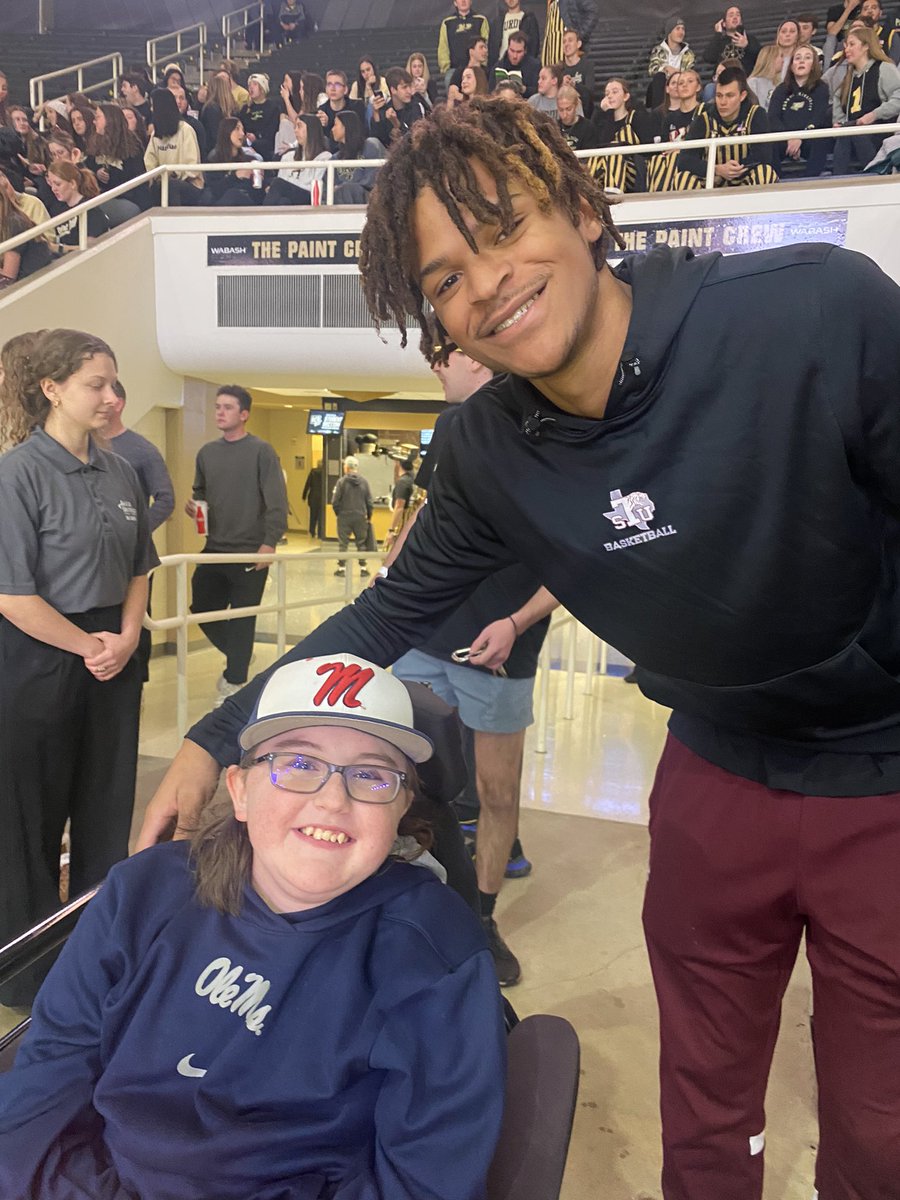 I enjoyed meeting everyone at @TSUMBB. @shaqironeall is so nice. I hope he can play again soon. I appreciate Shaqir going out of his way to be so kind to me. It meant a lot to me. I also enjoyed meeting @PjTyron. PJ is such a good player and he was so nice to meet him.