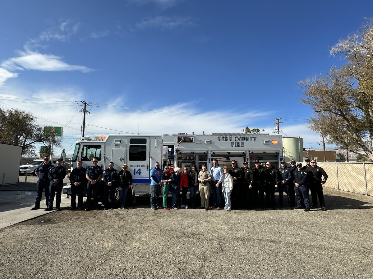 kerncountyfire's tweet photo. KCFD Station 14 Receives New Fire Engine

Press Release: https://t.co/NvYnifqhN1 https://t.co/r1pFMd5qFL