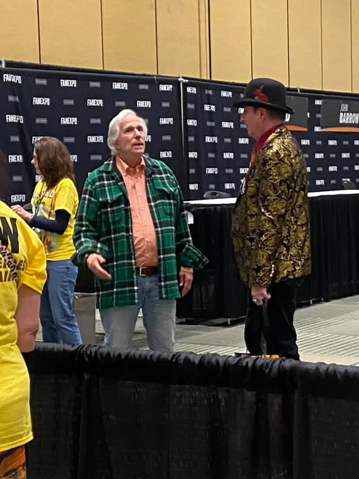 AceRealityCheck's tweet photo. A couple more pix from @fanexposf w/ #TheFonz aka @henrywinkler &amp; @WilliamShatner @startrek #HenryWinkler #CaptKirk #StarTrek #RealityCheckTV #LiveLongAndProsper #FANEXPOSanFrancisco #FANEXPOSanFrancisco2023 https://t.co/uEP1uaRw0D
