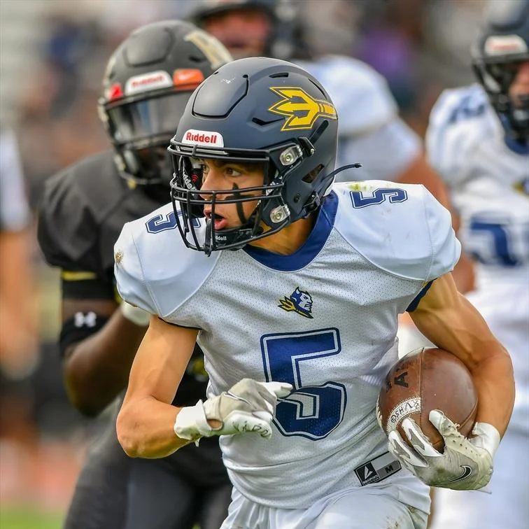 NYMadeFootball's tweet photo. Senior Standouts: Class of 2024

Senior DB Adam Ruffalo (Victor HS) had a Fantastic Varsity Career for the Blue Devils!!
🔵Offense: 3,269 All-Purpose Yards &amp; 25 TDs
🟡Defense: 159 Tackles, 6 INTs &amp; 24 PD
#NYmade #NYfootball #SectionV @AdamRuffalo https://t.co/cwAmAfonv1