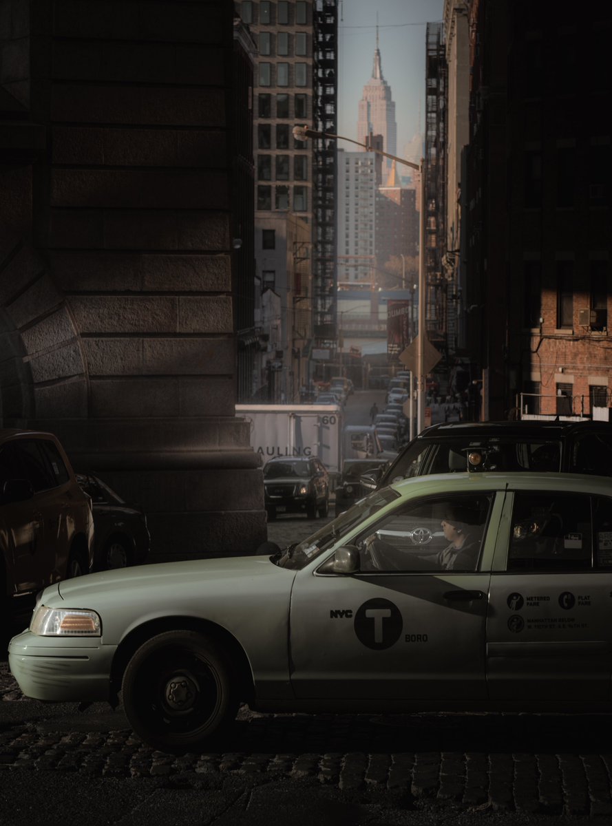 “A Glimpse Beyond” is available on SuperRare ✨