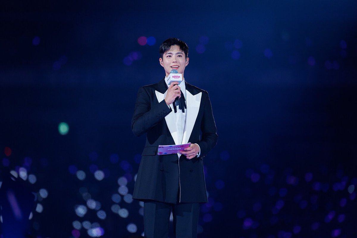 youcanfindlynn's tweet photo. Flawlessly handsome no matter from which angle 🩵🩵🩵

2023 MAMA 11.29.2023

#박보검 
#ParkBoGum
 #パクボゴム
#朴寶劍
#2023MAMAAWARDS 

https://t.co/ETgMClzARc https://t.co/AhVUkM9vPU