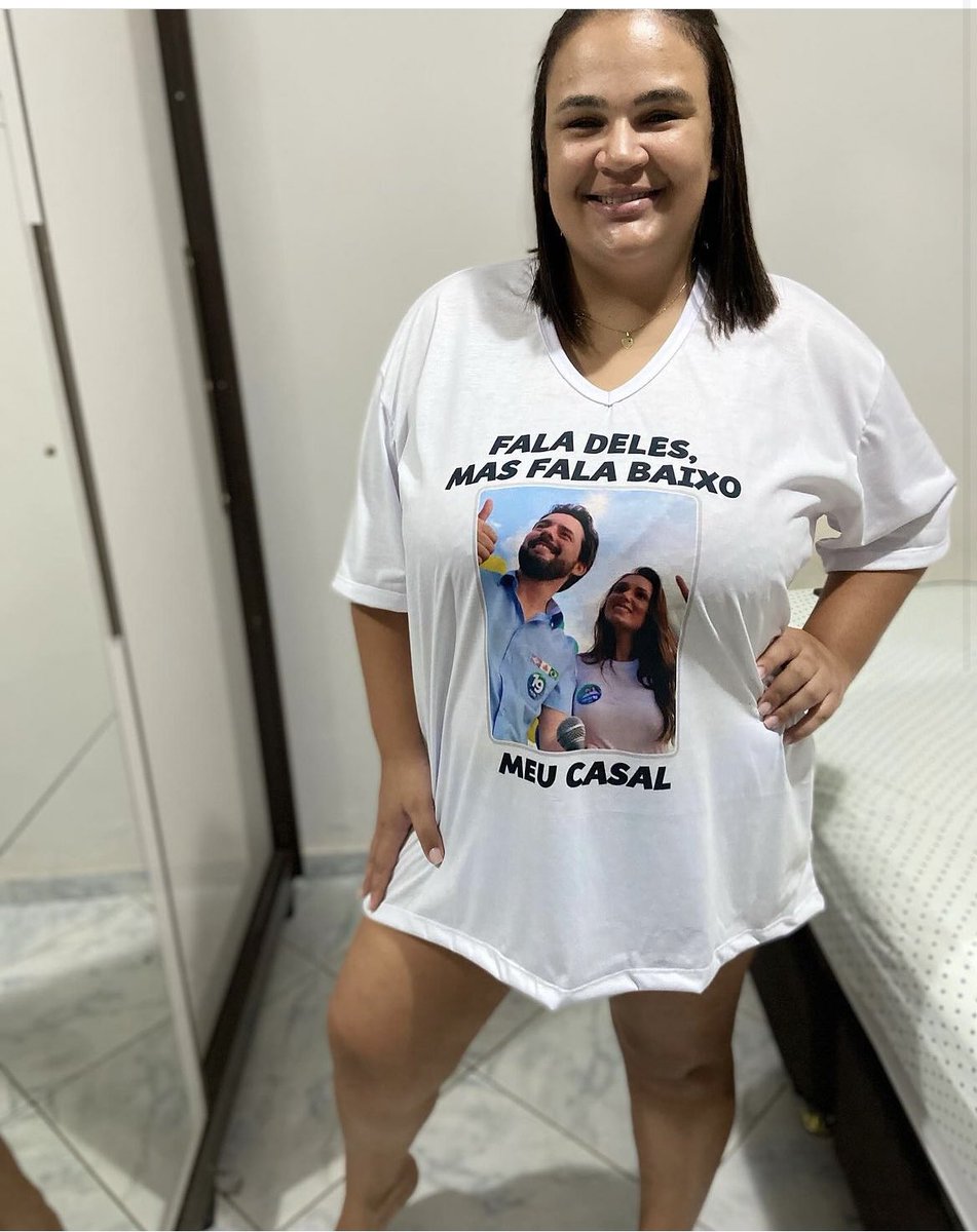 Pensa se isso vira moda… 
<a href="/falcaopatos/">Luís Eduardo Falcão</a> 😂😂😂