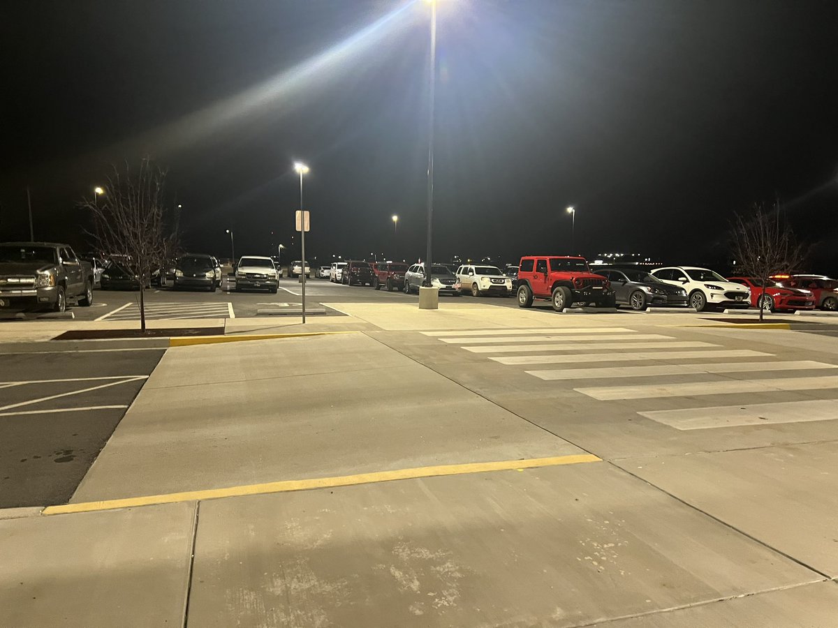 Seth_Duckworth's tweet photo. How big is Perry wrestling? I'm at a wrestler meet and greet on a Wednesday night and couldn't find a parking spot. https://t.co/E1EI0hwnjp