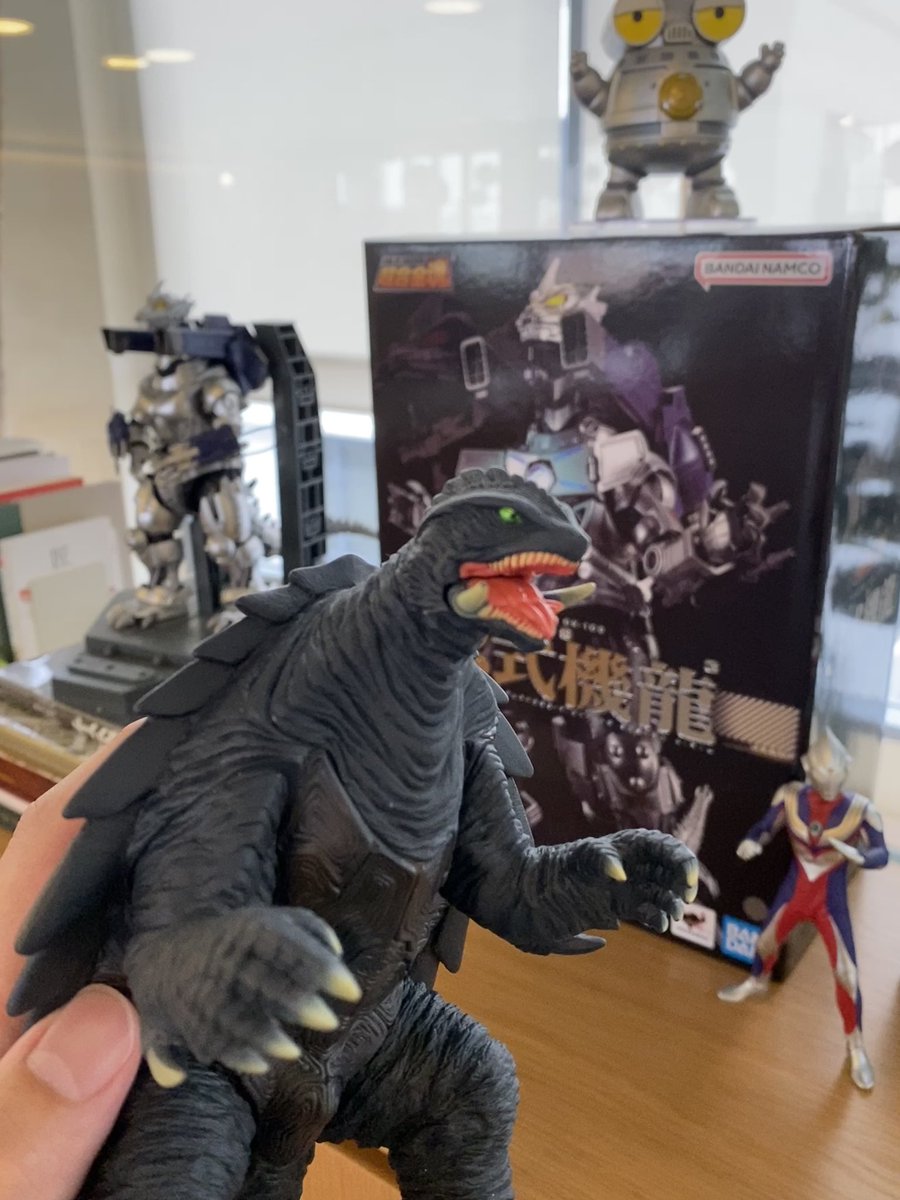 X_SERN's tweet photo. Happy Gamera’s Day!!! Our team at @GigaBashGame is making a WISH here for #Gamera to join the ultimate battle with #Godzilla &amp; #Ultraman.  It will be a dream come true for us all 🙏🏼

Who’s with us? https://t.co/ohGF2bh3ak
