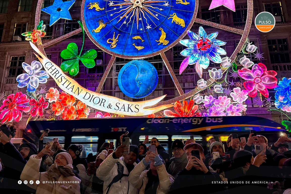 PulsoNuevaYork's tweet image. #RockefellerCenterTreeLighting #NuevaYork 🎄🎅🏻🎁✨
🤩 ¡𝗕𝗶𝗲𝗻𝘃𝗲𝗻𝗶𝗱𝗼𝘀 𝗮 𝗹𝗮 𝗺á𝗴𝗶𝗰𝗮 𝗻𝗼𝗰𝗵𝗲 𝗱𝗲𝗹 𝗲𝗻𝗰𝗲𝗻𝗱𝗶𝗱𝗼 𝗱𝗲𝗹 𝗥𝗼𝗰𝗸𝗲𝗳𝗲𝗹𝗹𝗲𝗿 𝗖𝗲𝗻𝘁𝗲𝗿 𝗧𝗿𝗲𝗲 𝗟𝗶𝗴𝗵𝘁𝗶𝗻𝗴!