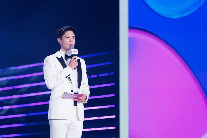 happy_moment616's tweet photo. 박보검, 비주얼과 진행 실력 모두 완벽한 호스트[포토] https://t.co/RNkTdk4pDS

#박보검
#2023MAMAAWARDS https://t.co/pFLuU9ral2