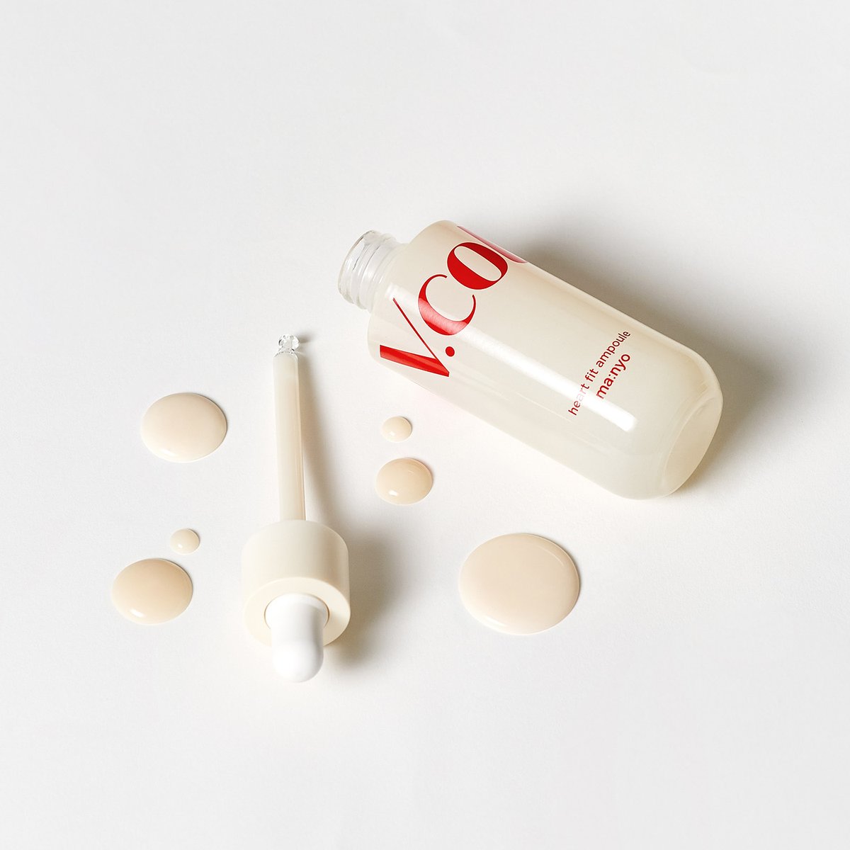 manyo_global's tweet photo. When it comes to skincare, consistency is key 🗝️
The ampoule sure has a great consistency, but make sure to be consistent in using it too!
#manyo #asyouwish #skinwizard #Vcollagen #Vcollagenampoule #veganskincare #vegancollagen #vlifting #collagenampoule https://t.co/G1UQ4ecwqz