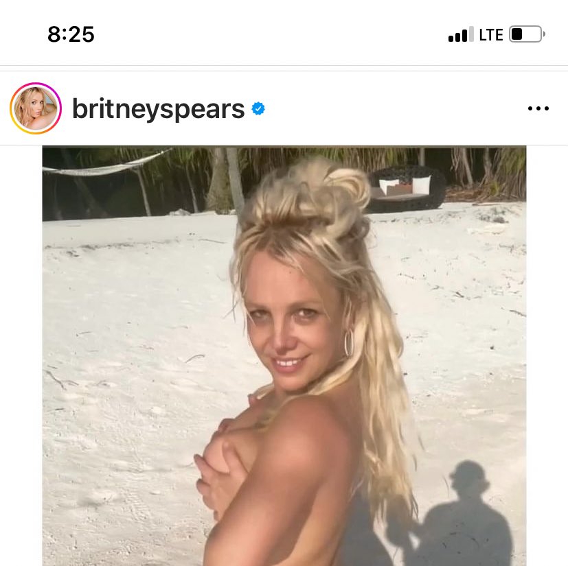Glohurley's tweet photo. Nadie puede ayudar a esta niña 🥹, cuando la cura es peor que la enfermedad. #helpbritney https://t.co/zebw8dK1Jf