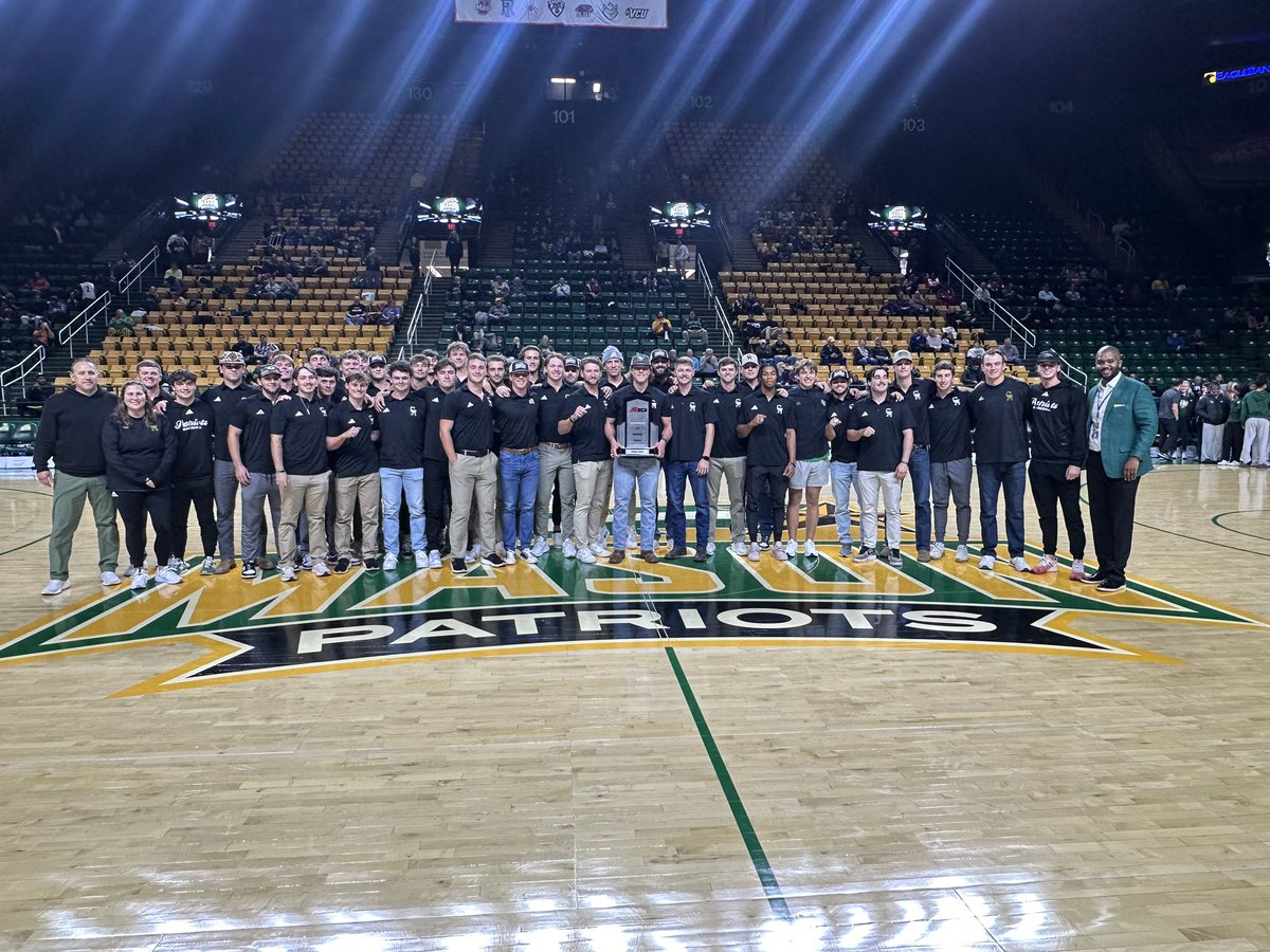 Excited to honor our 2023 A-10 Championship teams and individual conference champs tonight with @MasonAthletics! #MasonNation 💚💛 Congrats, @MasonBaseball!