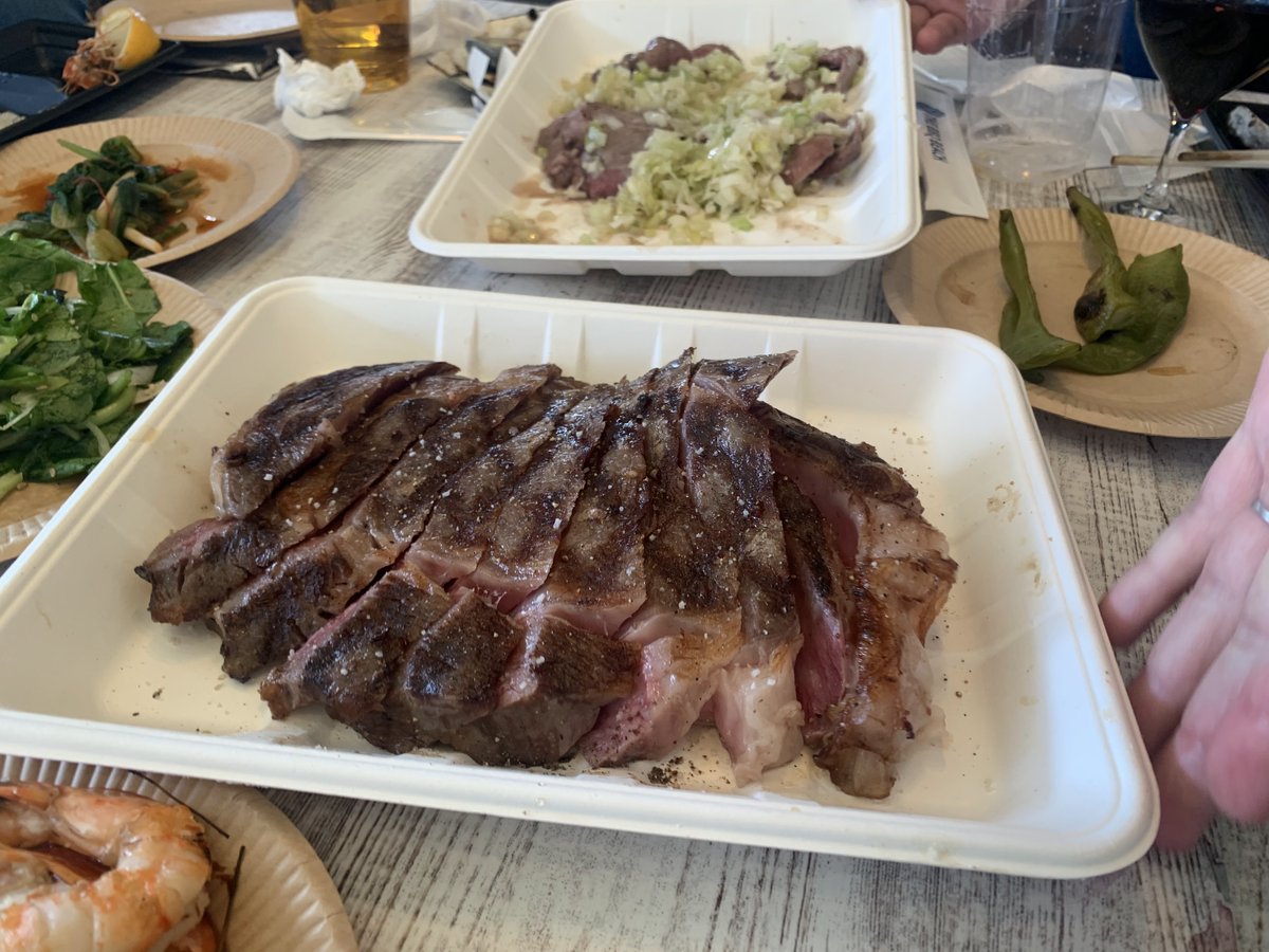 daikichi_ir_com's tweet photo. 先日は大吉不動産のご家族をお招きしてBBQを行いました🍖
普段どのような人と仕事をしているのかを知っていただくとともに、美味しいお肉やお酒もいただけてとても良い機会になりました！
参加してくださった皆様、ありがとうございました🙇‍♂️ https://t.co/zary6HYfvh