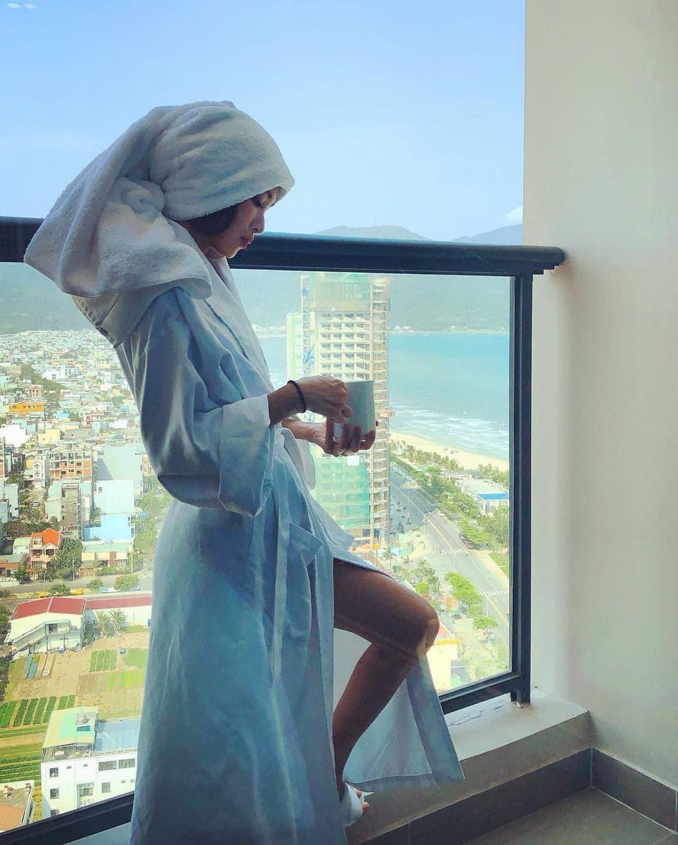 phamanh_angel's tweet photo. Chào buổi sáng cả nhà
Lai t5 nữa rồi,sắp hết tuần,và ngày cuối của t11
Bắt đầu tháng cuối năm 2023 u ám
Chúc cả nhà ngày mới đầy năng lượng #Canho #Altara_Suites ❤️😍 https://t.co/E3GBm93uAF