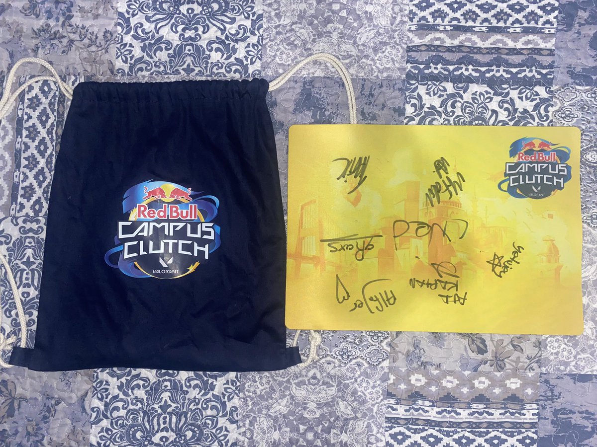 Giveaway exclusivo para gente que viva en Guatemala 🇬🇹

Quiero sortear esta mochila y mousepad de la Red Bull Campus Clutch de Turquía firmado por <a href="/tarik/">tarik</a>, <a href="/Alfajervl/">Paris Final Boss</a>, <a href="/cNedf0r/">Mehmet Yağız İpek</a> y los jugadores de <a href="/FUTesportsgg/">FUT Esports</a>

Requisitos:
Like y RT ❤️♻️
Seguirme a mi y a <a href="/IshtosGaming/">Ishtos Gaming</a>

Suerte! 🫡