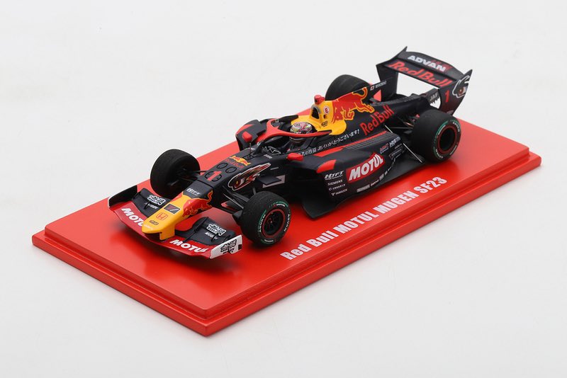 mugen1973's tweet photo. 【無限グッズ発表】📣
５アイテムを発表！

・2023 Red Bull MOTUL MUGEN SF23
#1 #15 ミニカー  無限オリジナルパッケージ
・サンシェード
N-BOX、STEP WGN
・汎用エンブレム

販売方法、詳細はこちらからご確認下さい👇
https://t.co/PYSqr48rIN https://t.co/hHKjLFj2G2