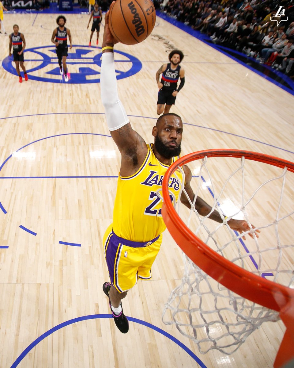 Lakers's tweet photo. #LakersWin https://t.co/QLm9TmjJG8