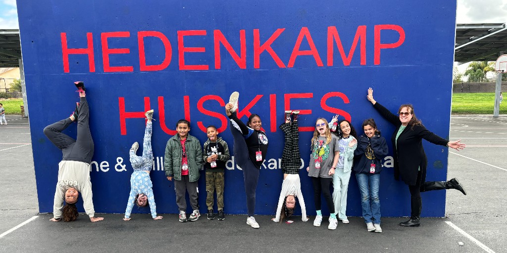 Anchored4Life Club (@a4lclub) on Twitter photo I had the opportunity to work with this amazing group at Hedenkamp Elementary! I was blown away by the Team Leaders' activity group on kindness! #a4lclub <a href="/HedenkampHusky/">Hedenkamp Huskies</a> I had the opportunity to work with this amazing group at Hedenkamp Elementary! I was blown away by the Team Leaders' activity group on kindness! #a4lclub <a href="/HedenkampHusky/">Hedenkamp Huskies</a>