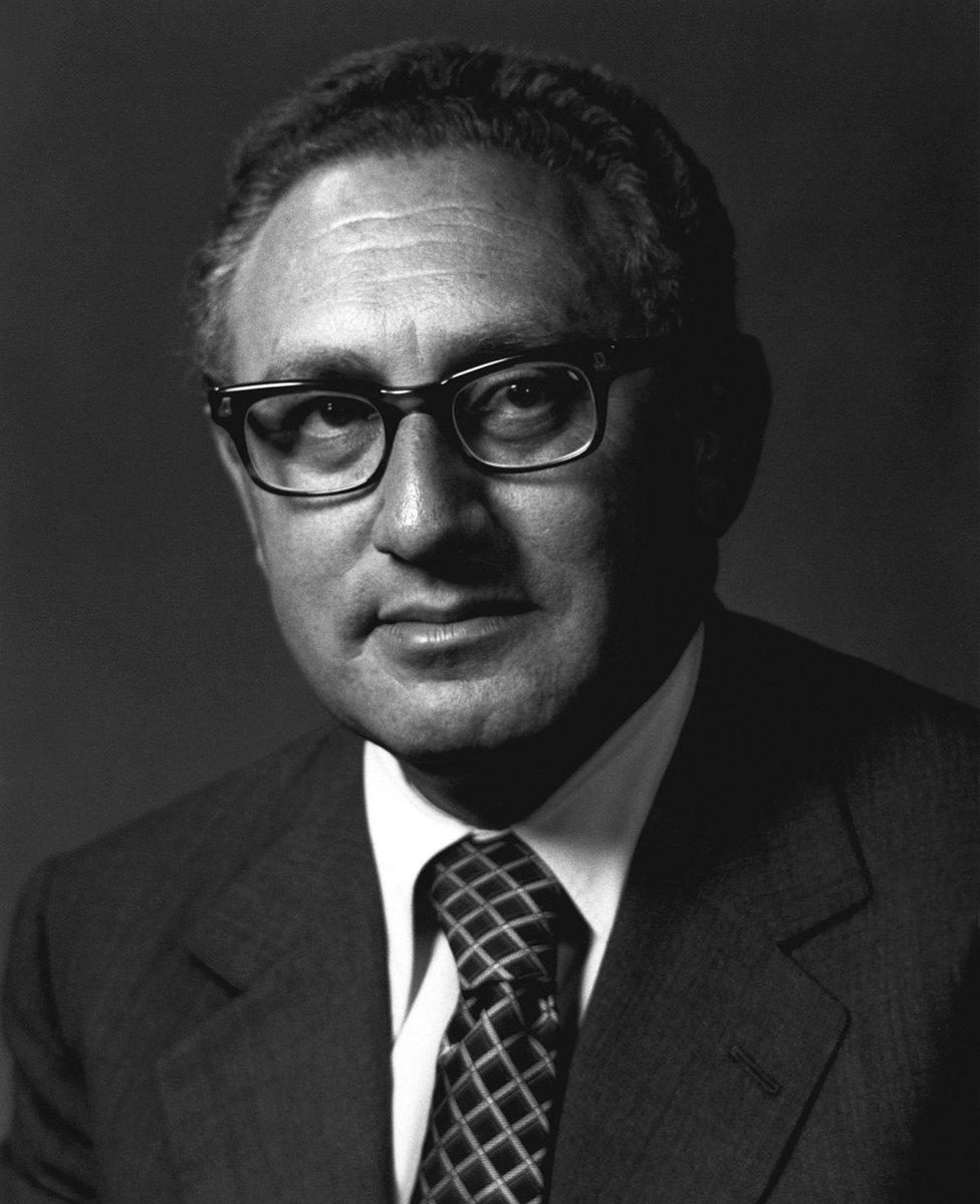 Henry Kissinger was the world's most controversial diplomat

His legacy is toxic for Indians

He backed Pakistan in the 1971 war and urged China to attack India

🧵