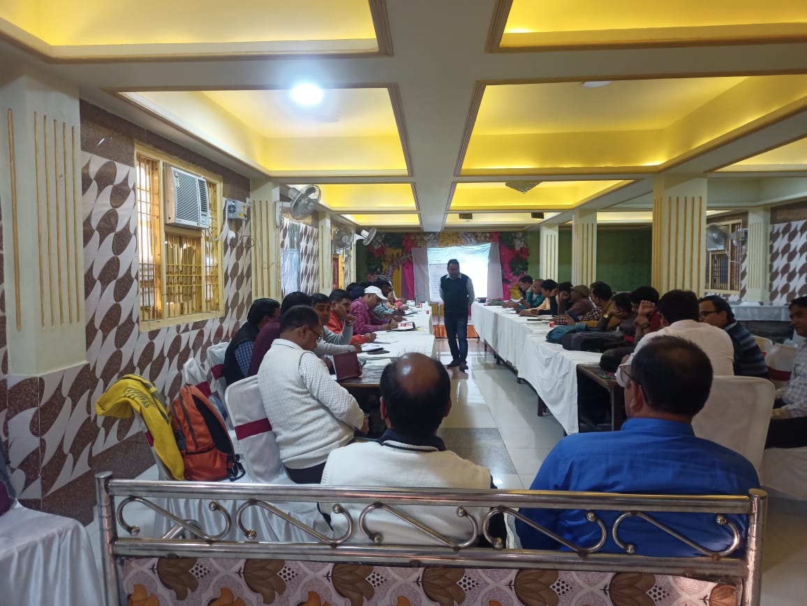 brlps_rohtas's tweet photo. Yesterday, two days of residential training of all BPMs,LHS &amp; LH Nodals started in Hotel Vinayka, Sasaram for upcoming Rabi seasons and Farm Intervention in Rohtas.
@brlps_jeevika https://t.co/3R12typwjx